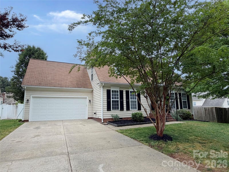 149 Red Tip Ln, Mooresville, NC 28117