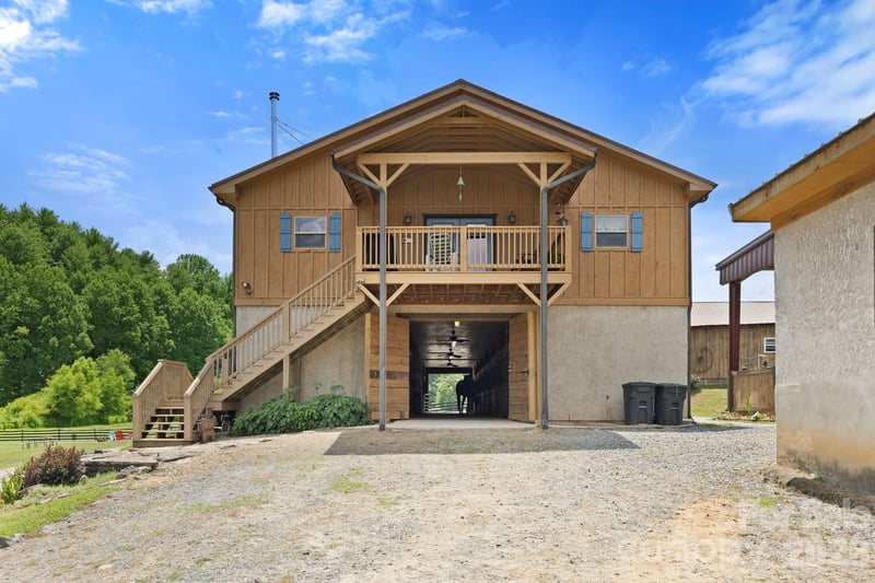 442 Blantyre Church Rd, Horse Shoe, NC 28742