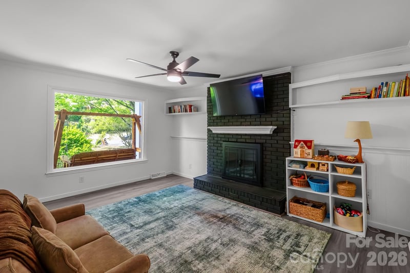 6070 Ferncliff Dr, Concord, NC 28027