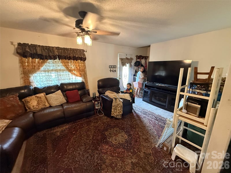 600 Blossom Hill Rd, Lincolnton, NC 28092