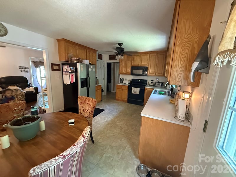 600 Blossom Hill Rd, Lincolnton, NC 28092