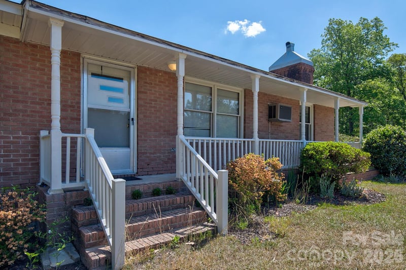 22271 Hwy 151 Hw, Mcbee, SC 29101
