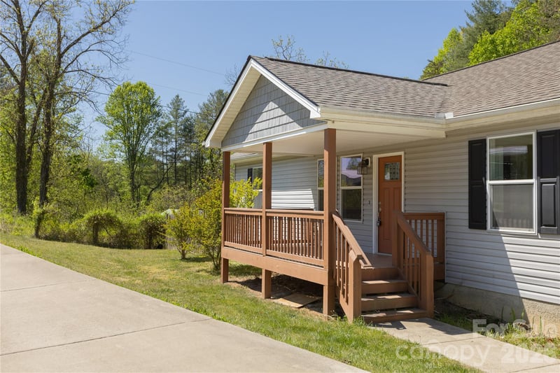 3674 New Leicester Hw, Leicester, NC 28748