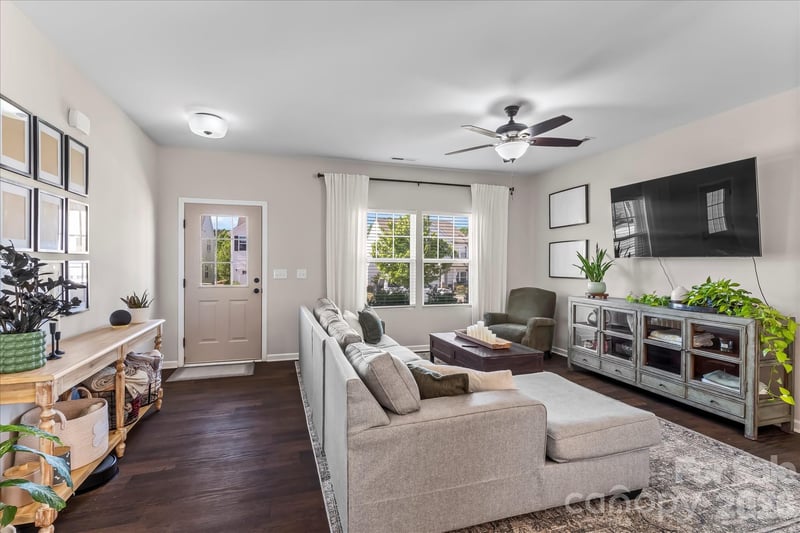 174 Parkmont Dr, Troutman, NC 28166