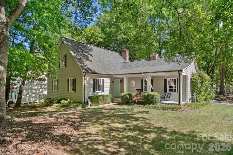 817 Bent Wood Ct, Matthews, NC 28105