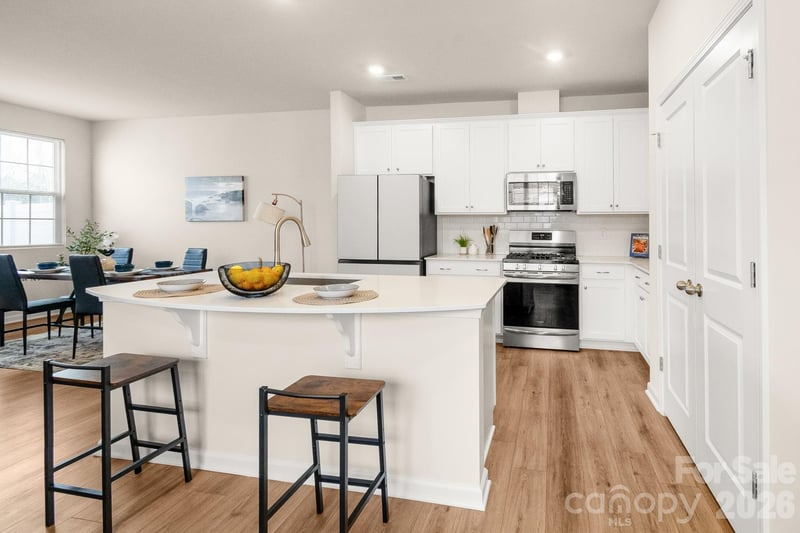 5044 Moss Pine Way, Tega Cay, SC 29708