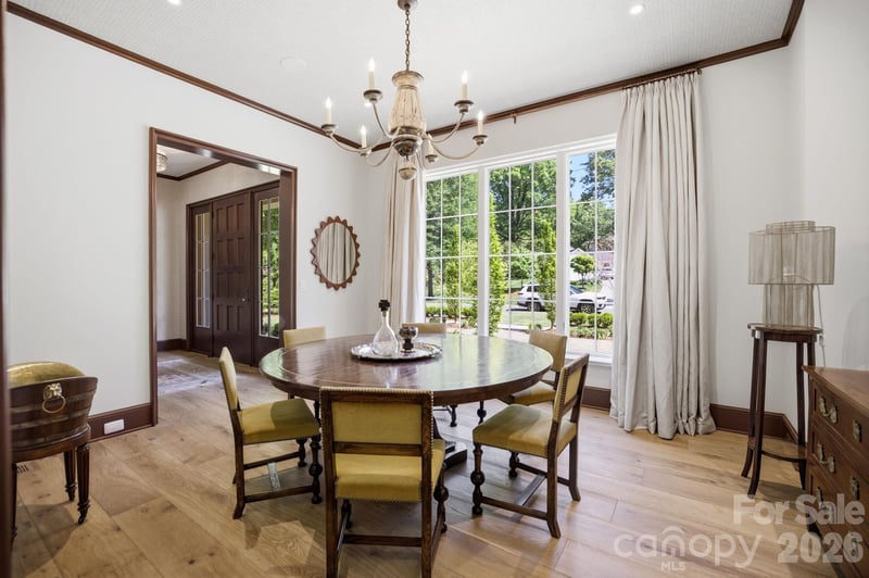2710 Briarcliff Pl, Charlotte, NC 28207