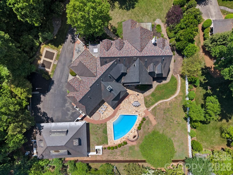 3135 Loma Ln, Charlotte, NC 28205