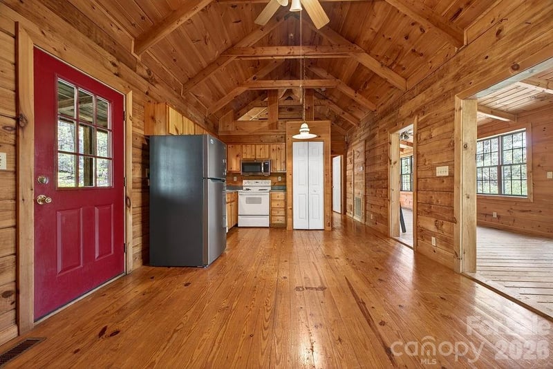 276 Oleta Mill Trl, Hendersonville, NC 28792
