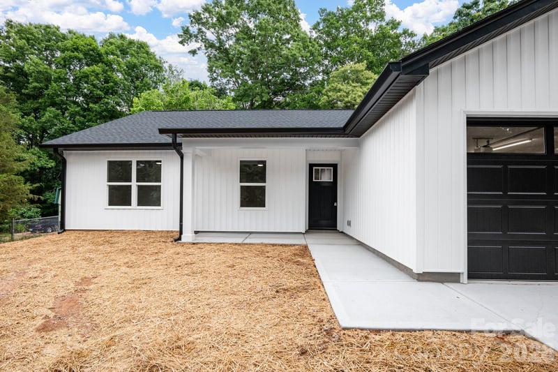 505 Randa Dr, Statesville, NC 28625