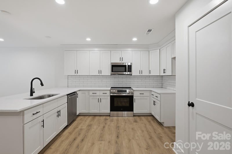 505 Randa Dr, Statesville, NC 28625