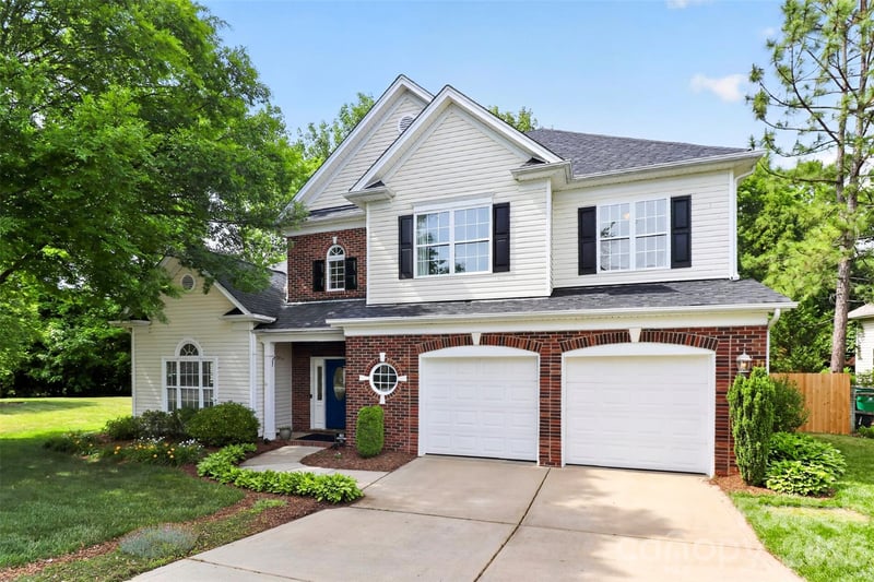 10713 Huntington Meadow Ln, Charlotte, NC 28273