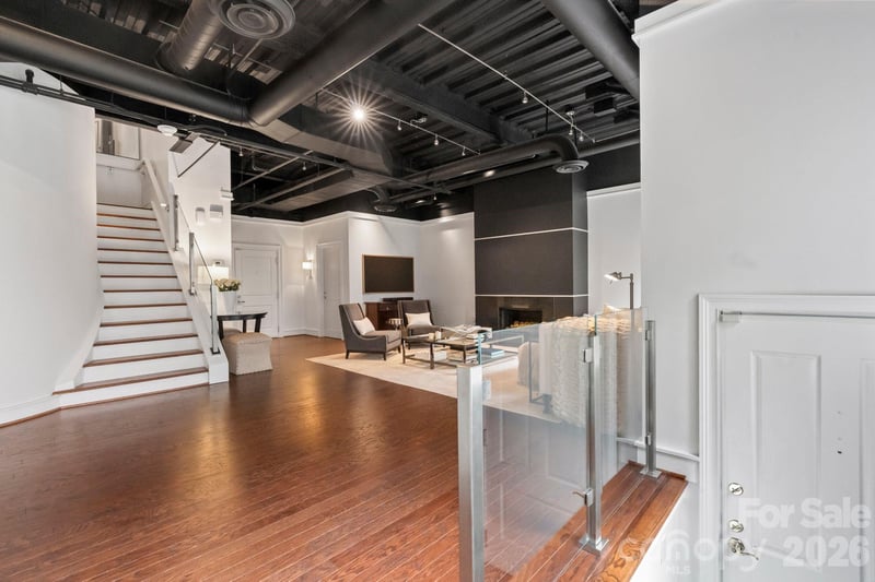 400 Church St #213, Charlotte, NC 28202