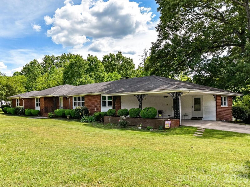 115 Charles St, Spencer, NC 28159