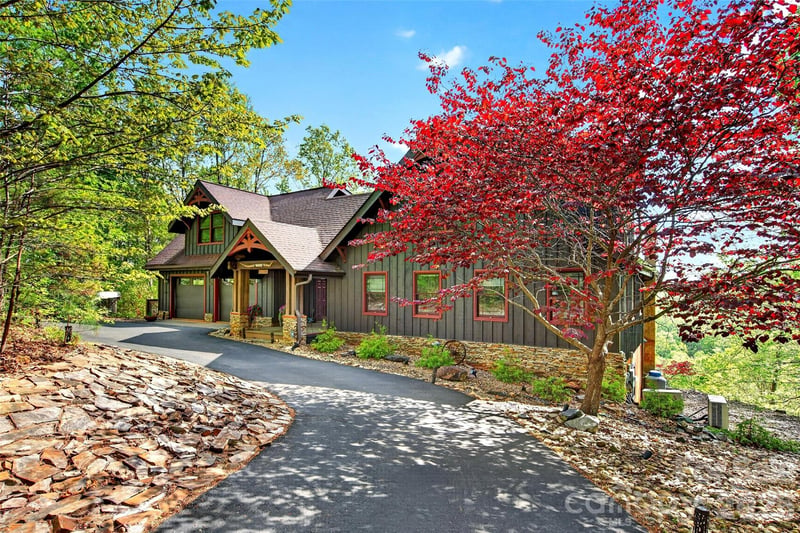 965 Grandview Peaks Dr, Nebo, NC 28761