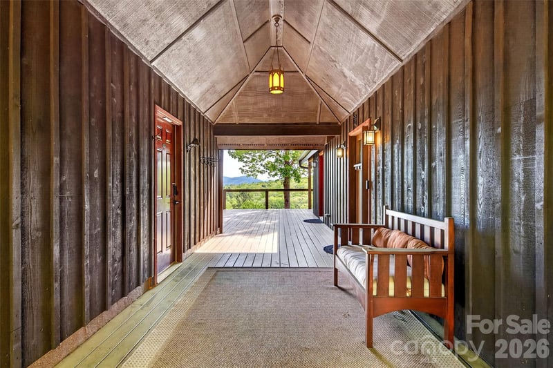 965 Grandview Peaks Dr, Nebo, NC 28761