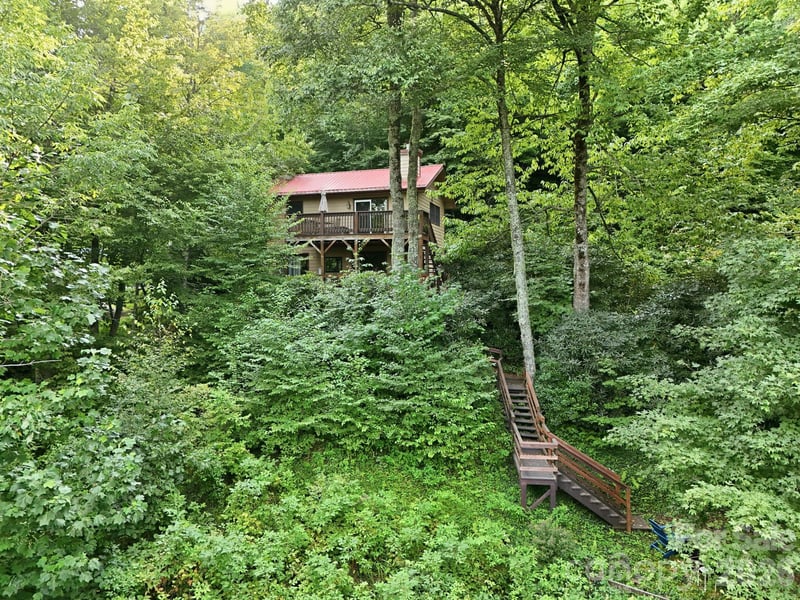 959 Plott Balsam Rd, Maggie Valley, NC 28751