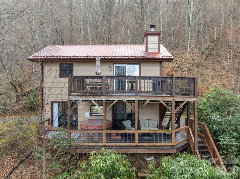 959 Plott Balsam Rd, Maggie Valley, NC 28751