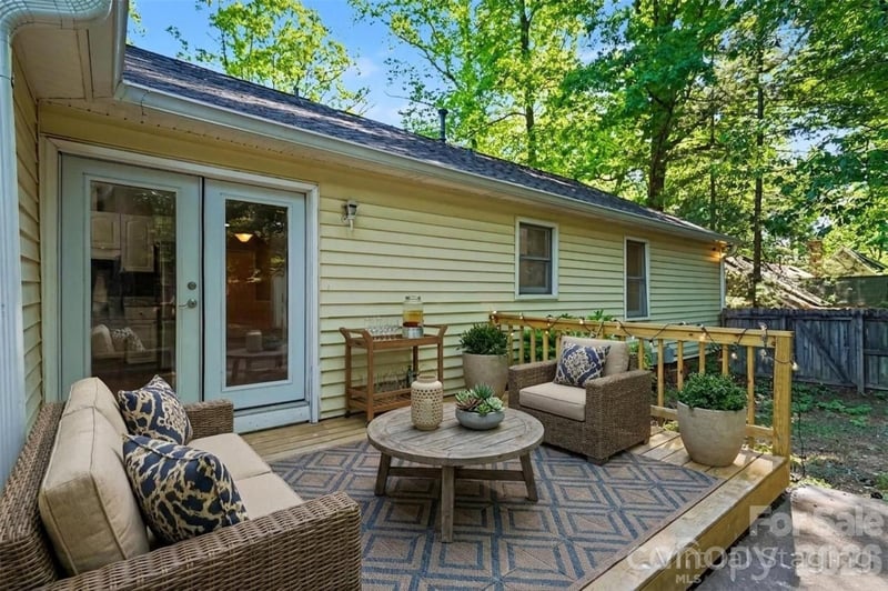 8100 Barncliff Rd, Charlotte, NC 28227