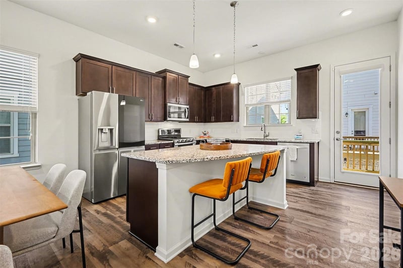 9431 Ainslie Downs St, Charlotte, NC 28273