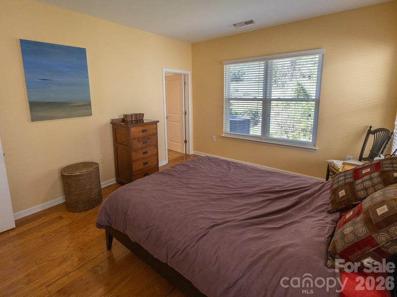 128 Lower Grassy Branch Rd, Asheville, NC 28805