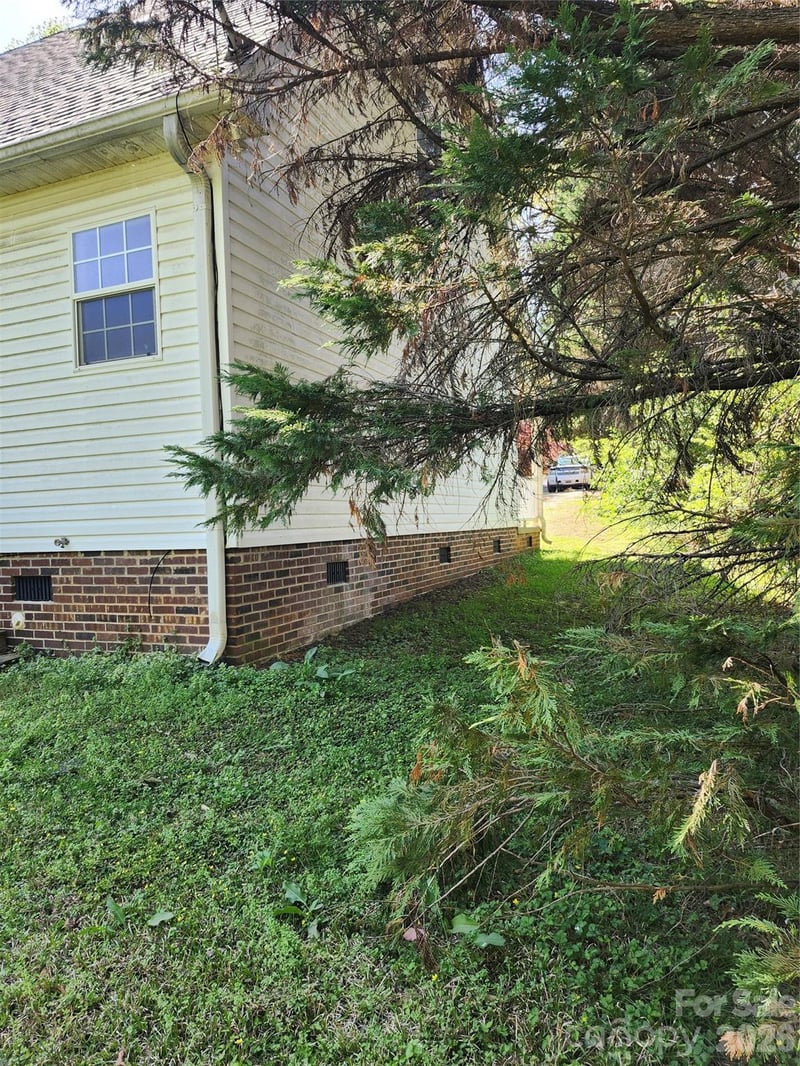 213 Vicki Way, Stanley, NC 28164