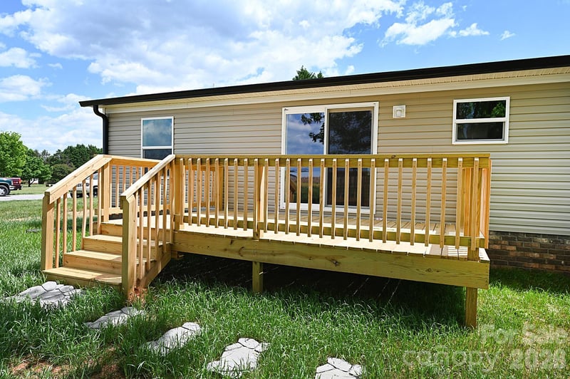 115 Stonydell Dr, Stony Point, NC 28678