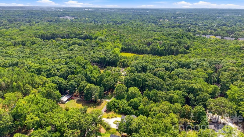 4515 Lindsay Ln, Matthews, NC 28105