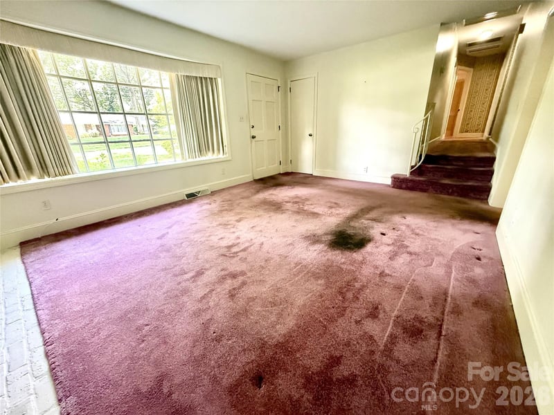 821 Burnley Rd, Charlotte, NC 28210