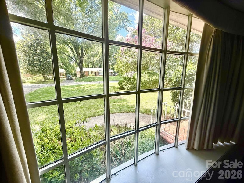 821 Burnley Rd, Charlotte, NC 28210