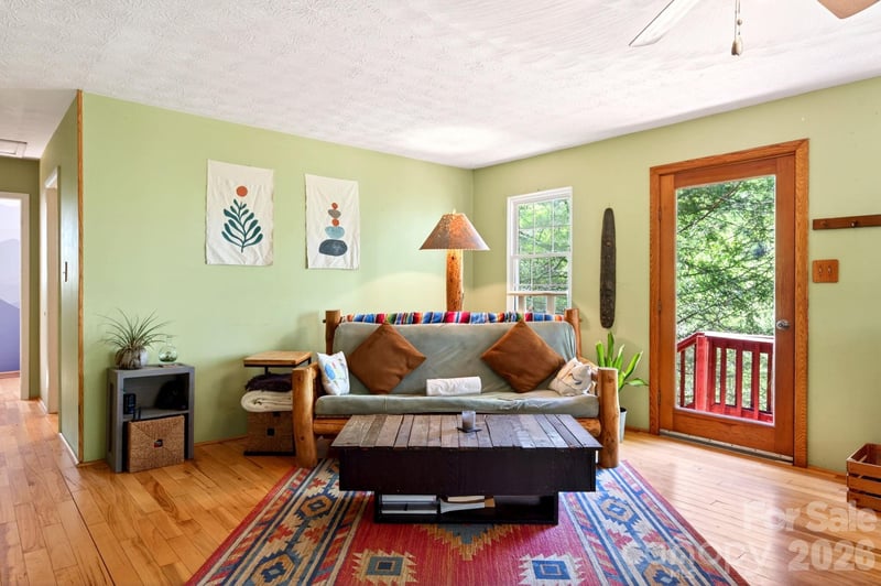 190 Shope Creek Rd, Asheville, NC 28805