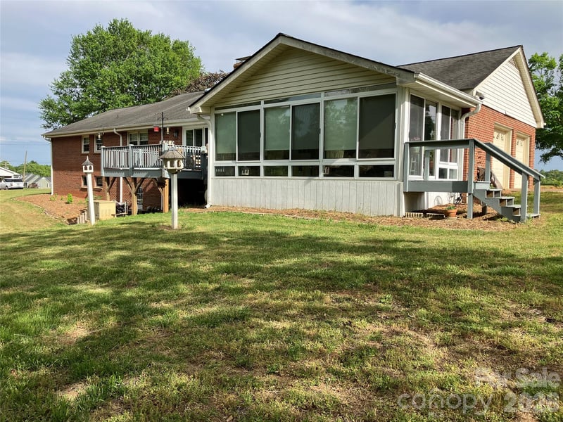 151 Lincoln Rd, Forest City, NC 28043