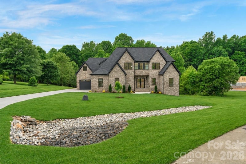 7701 Willowdale Dr, Waxhaw, NC 28173