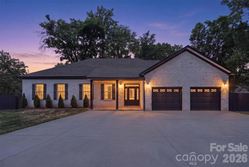 5330 Tuckaseegee Rd, Charlotte, NC 28208
