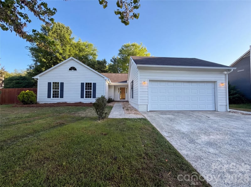 1667 Crestdale Rd, Rock Hill, SC 29732