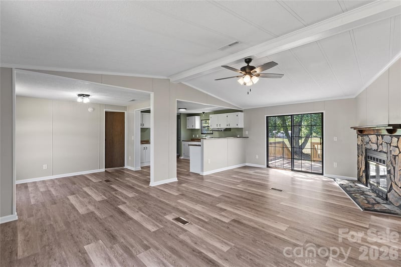 8511 Cloverfield Dr, Kannapolis, NC 28081