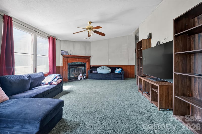 3995 Old Catawba Rd, Claremont, NC 28610