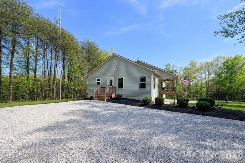 645 Camp Creek Rd, Union Mills, NC 28167