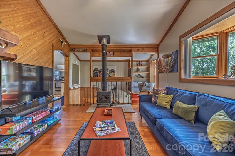 18 Hopedale Cir, Asheville, NC 28806