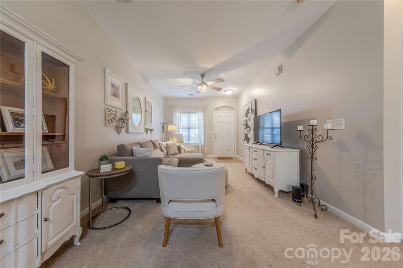 124 Clydesdale Ct, Matthews, NC 28104