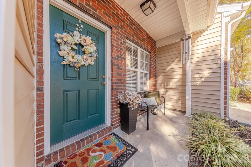 124 Clydesdale Ct, Matthews, NC 28104