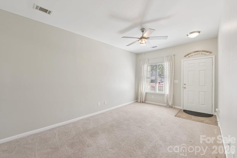 124 Clydesdale Ct, Matthews, NC 28104