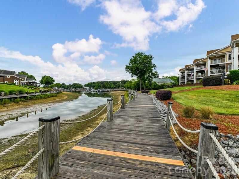 18735 Ramsey Cove Dr, Cornelius, NC 28031