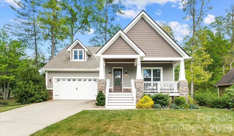 15 Quail Hollow Dr, Arden, NC 28704