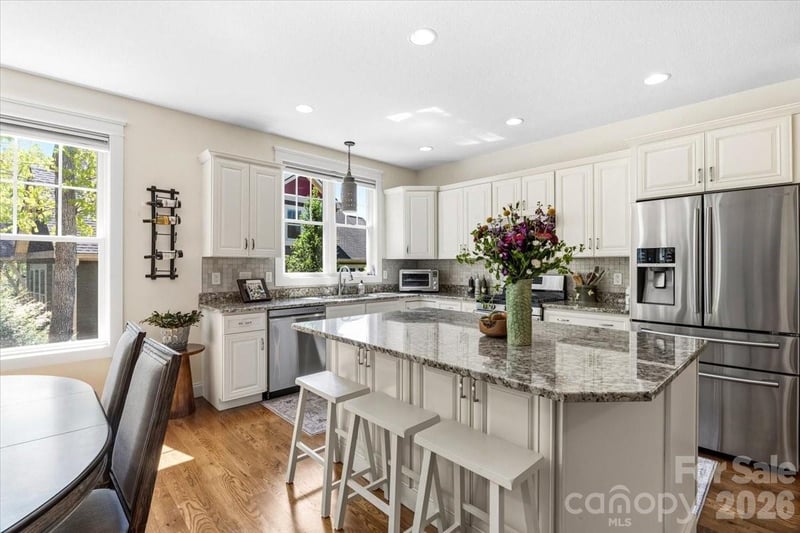 15 Quail Hollow Dr, Arden, NC 28704
