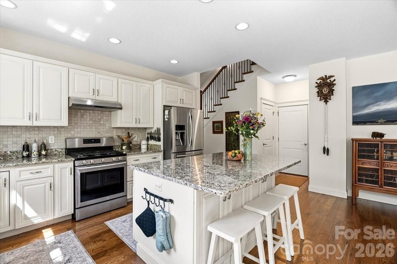 15 Quail Hollow Dr, Arden, NC 28704