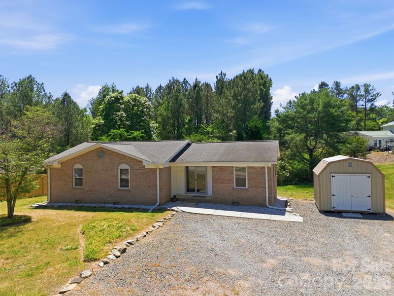 234 Oak Ln, Oakboro, NC 28129