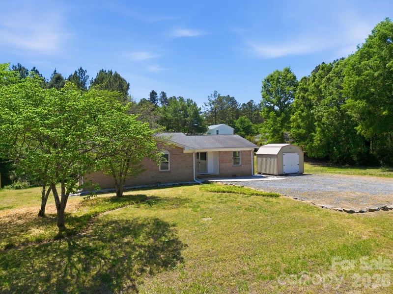 234 Oak Ln, Oakboro, NC 28129