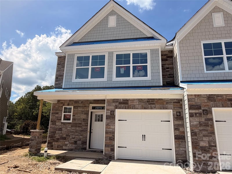 4376 Black Ct, Harrisburg, NC 28075