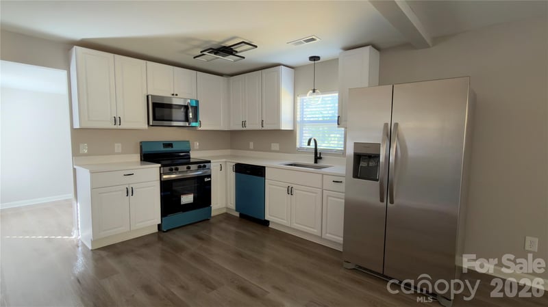 15 Groves St, Cramerton, NC 28032